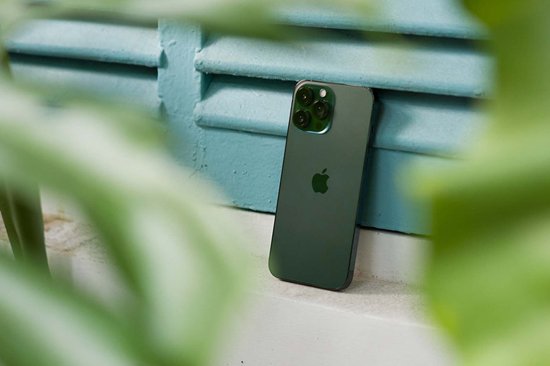 Thiết kế trên iPhone 13 Pro Max 512GB Xanh lá