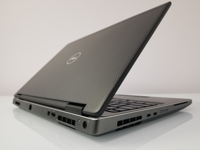Dell Precision 7530 – Laptop đồ họa kỹ thuật cực khủng