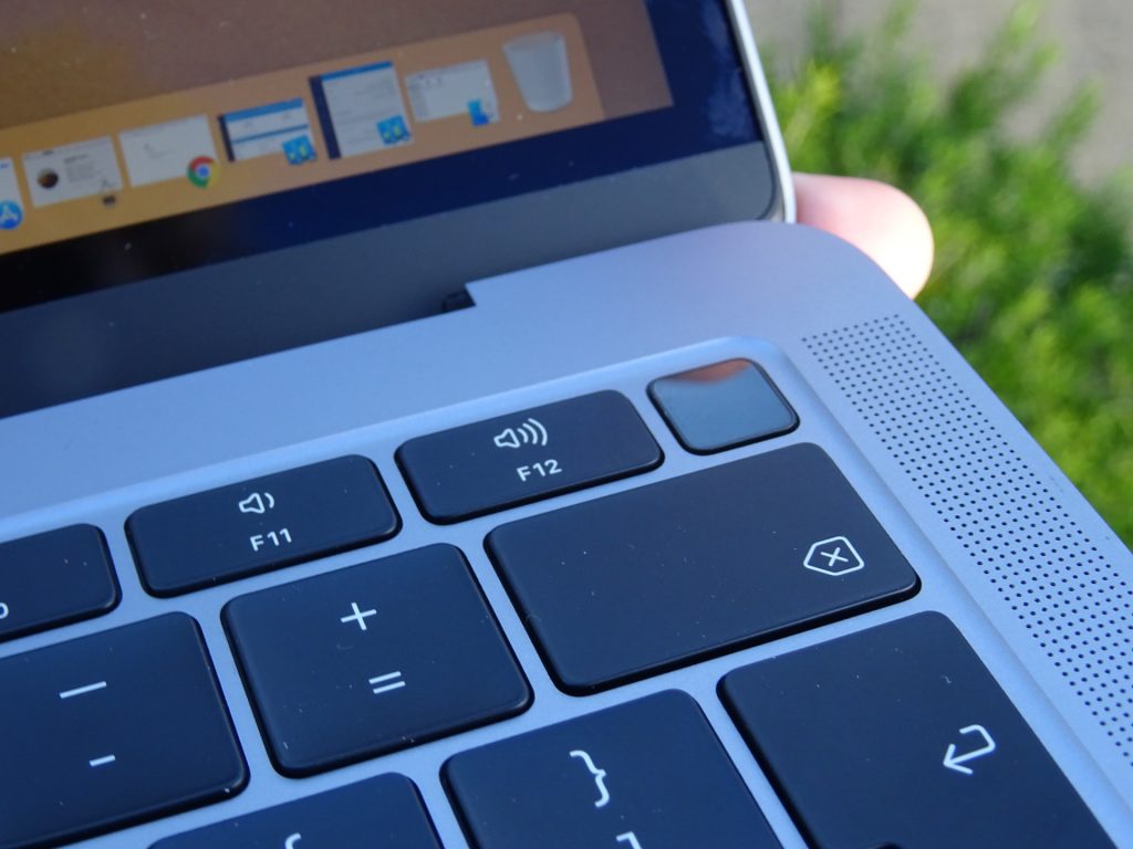 Macbook Air 2018 hoangsonstore.com