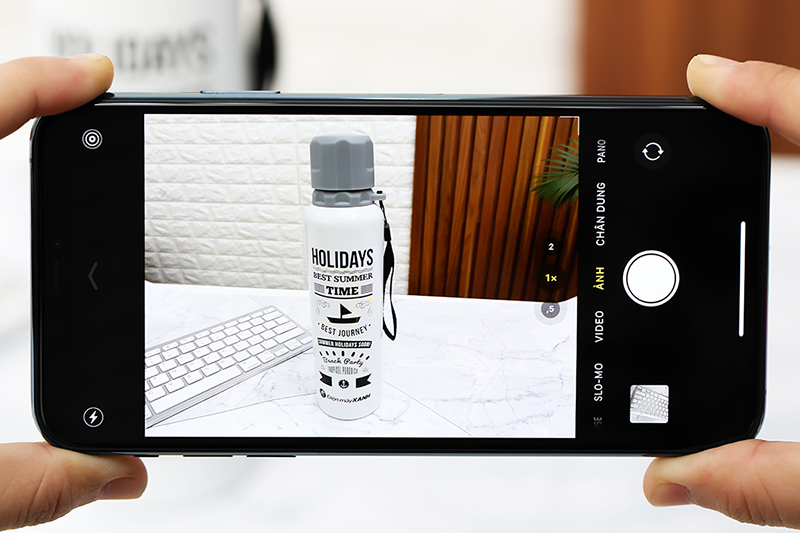 Điện thoại iPhone 11 ProMax 64GB | Giao diện chụp ảnh camera