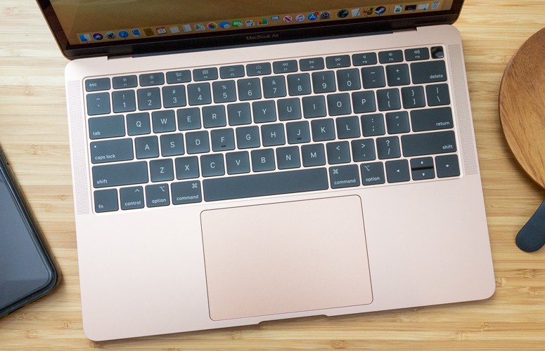 Trải nghiệm nhanh MacBook Air 2019: Bàn phím cải tiến - Fptshop.com.vn