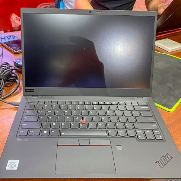 Lenovo ThinkPad X1 Carbon Gen 7 - Core i5 8365U, Ram 8GB, SSD