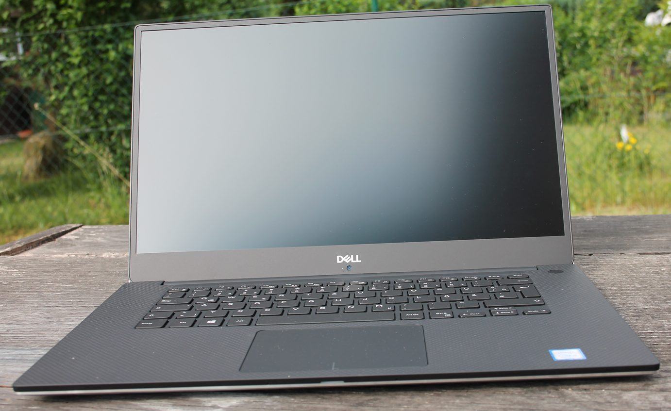 Đánh giá laptop Dell XPS 15 9570 Hoangsonstore