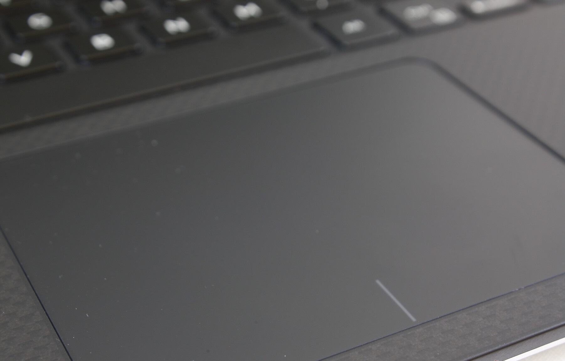 review laptop Dell XPS 15 7590