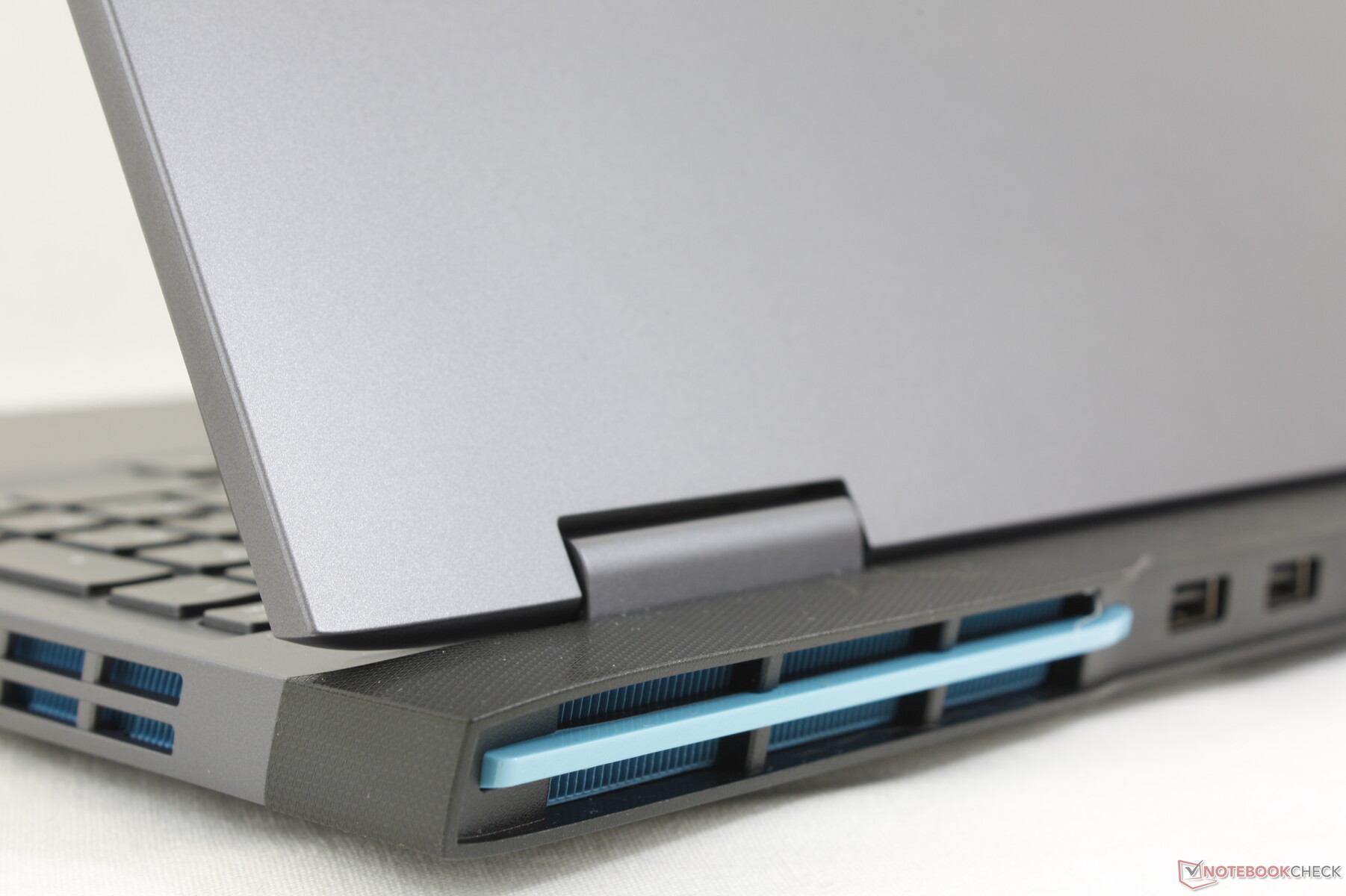 Lenovo LOQ 2023 HoangSonStore.com