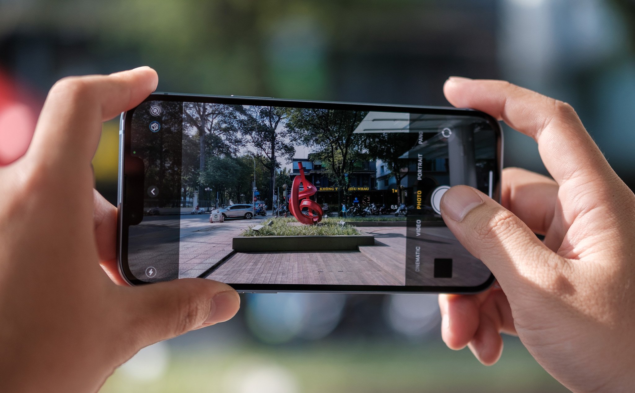 Đánh giá iPhone 14 Plus: màn hình to, pin trâu lợi thế lớn – Showroom123