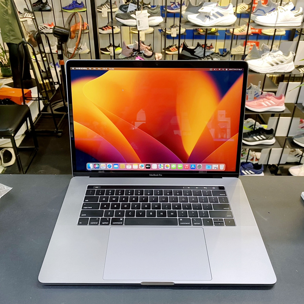 Đã qua sử dụng】Apple MacBook Pro 2019 15inch - Core i7 | RAM 16Gb | SSD
