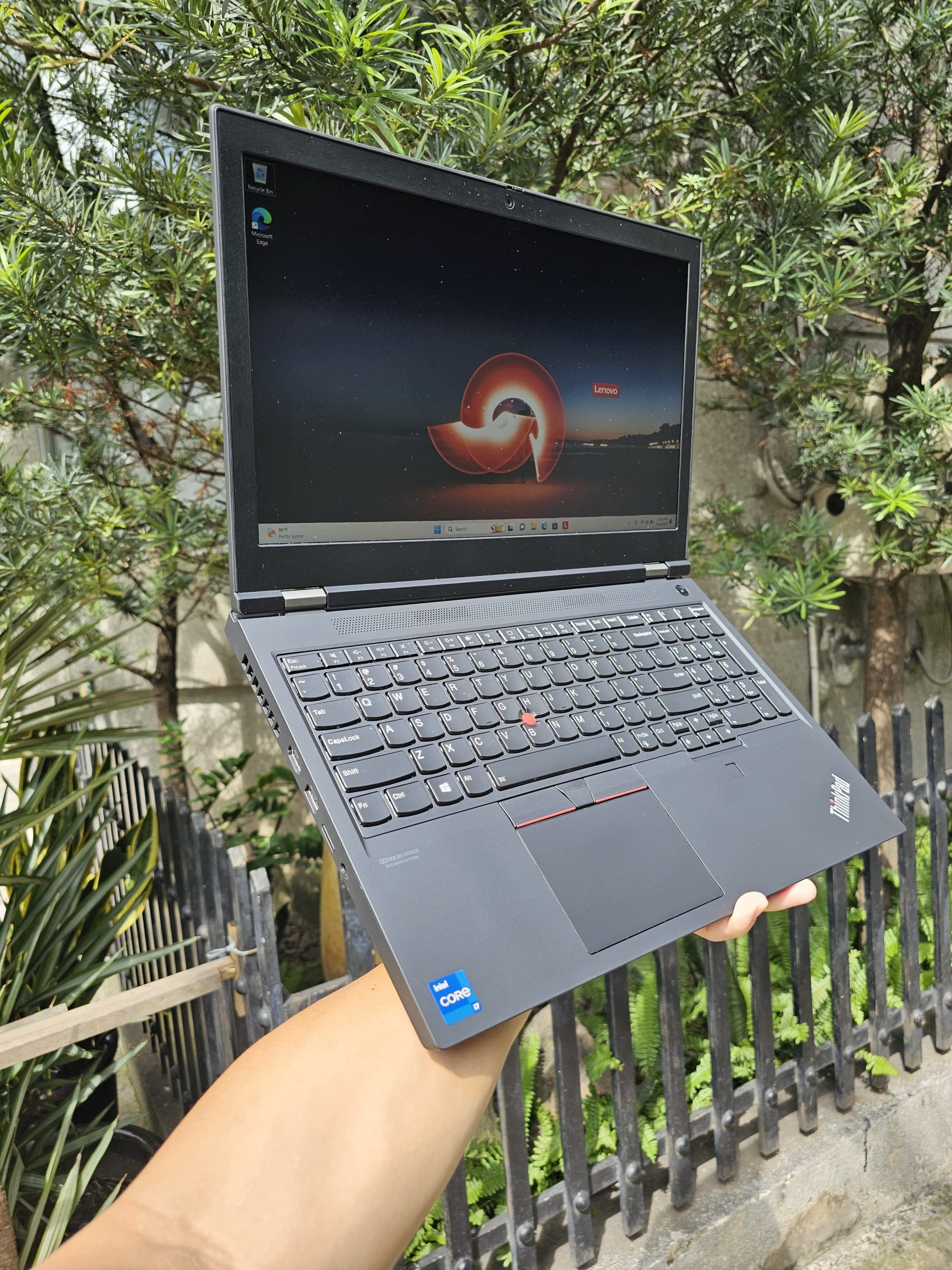 Lenovo ThinkPad P15 Gen 1 - Máy trạm đồ họa di động