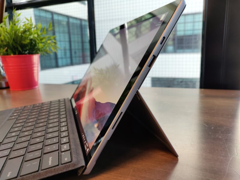Surface Pro 7 Plus HoangSonStore.com