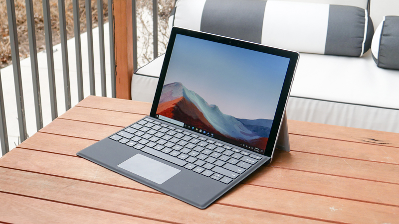 Surface Pro 7 Plus + bàn phím HoangSonStore.com