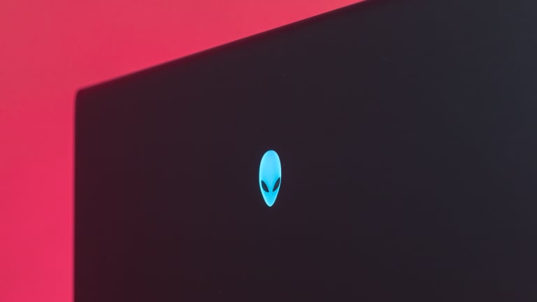 Alienware m18 R2