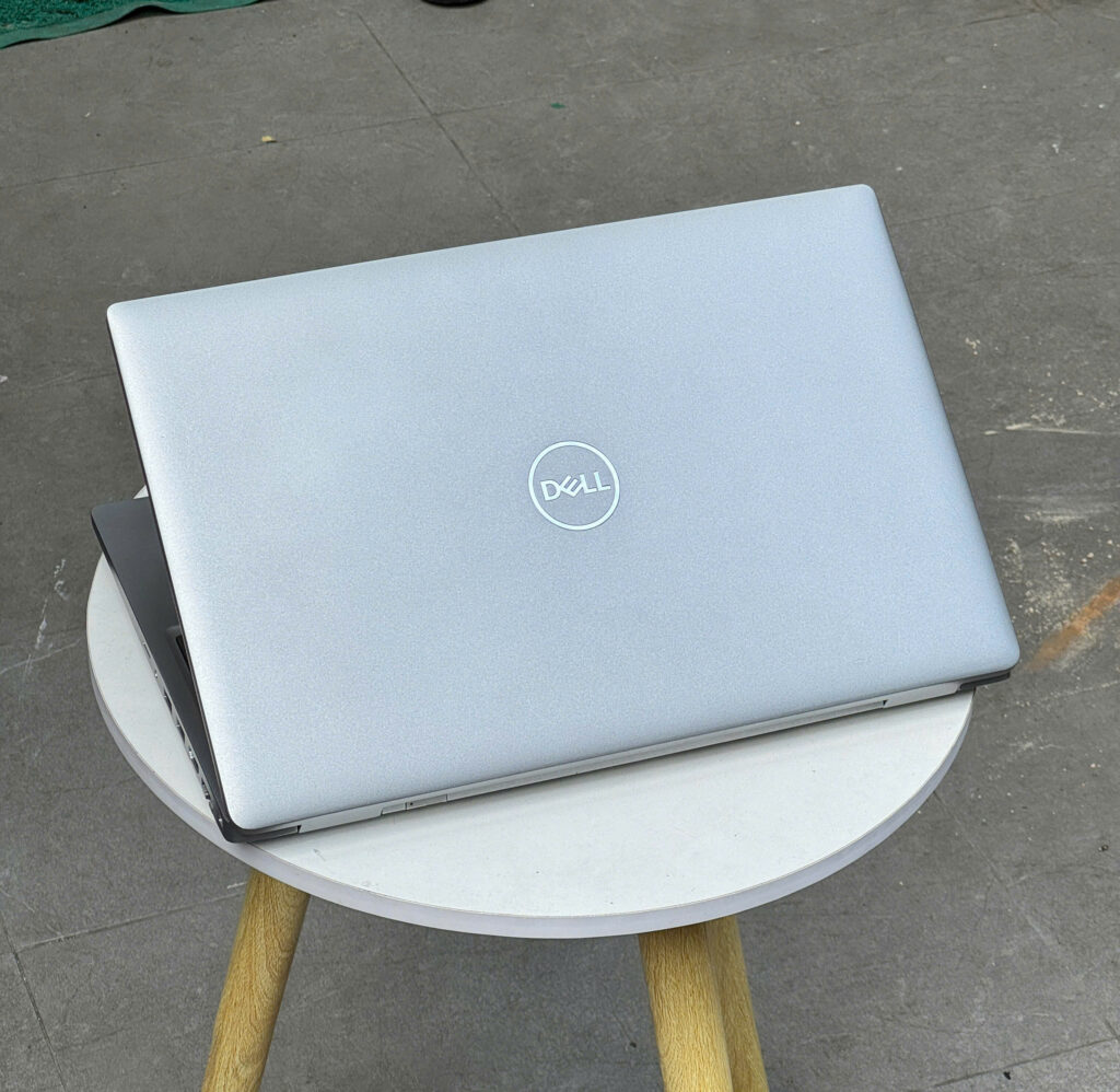 DELL Precision 3561 - Hoangsonstore.com