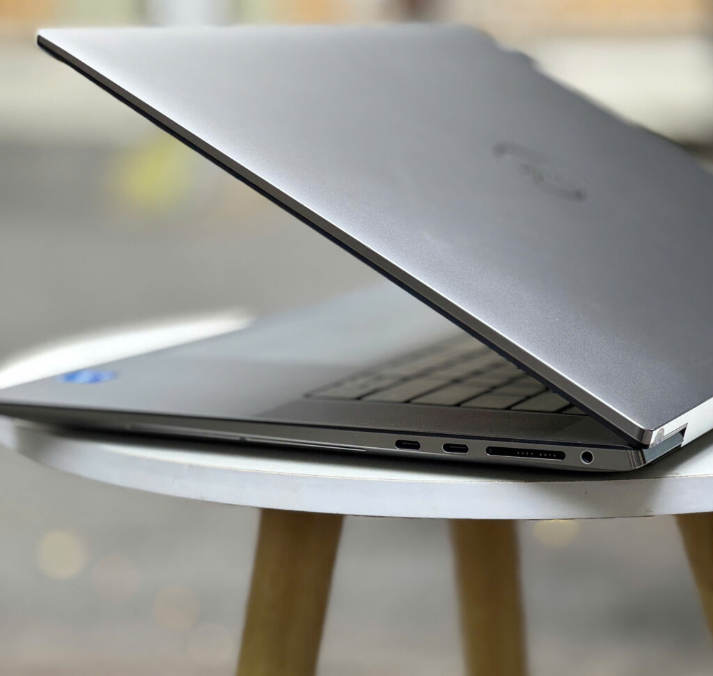 DELL Precision 5760 - Hoangsonstore.com