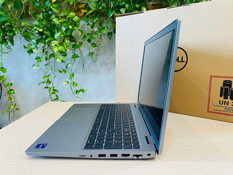 Dell Latitude 5521